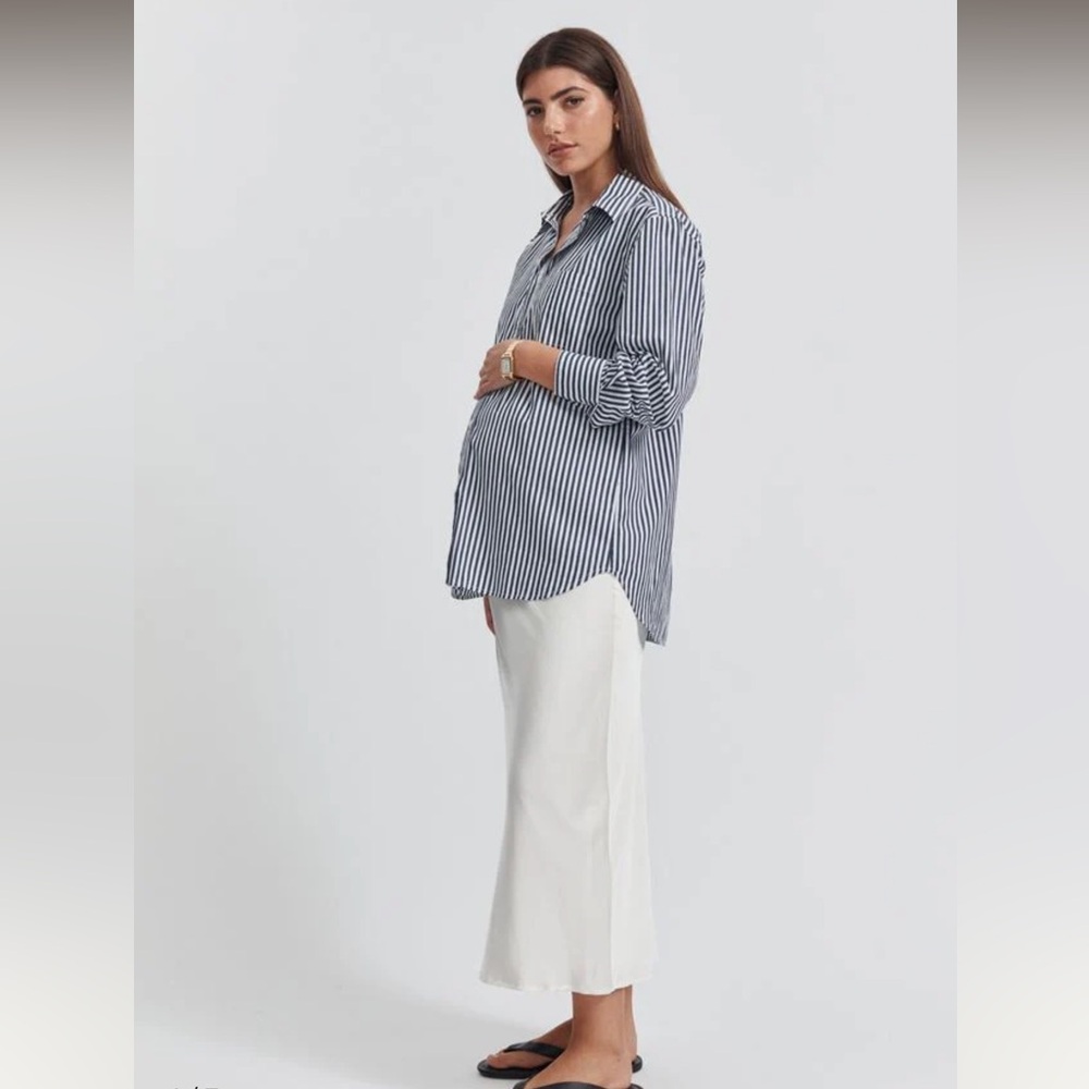 ✨HOST PICK✨Legoe Heritage Maternity Navy Striped Button-Up Shirt